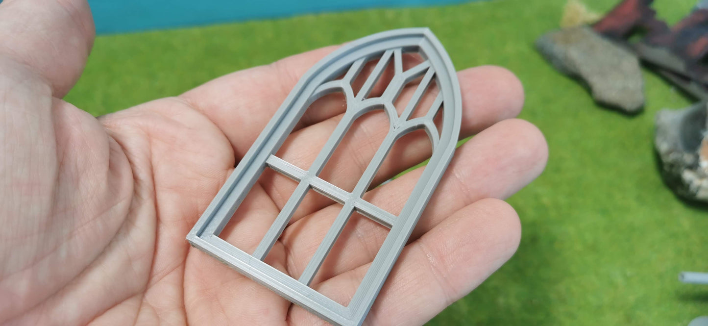 2x Altbau Fenster "Gothic" Fenster für Kirche, Burg - optional rostig