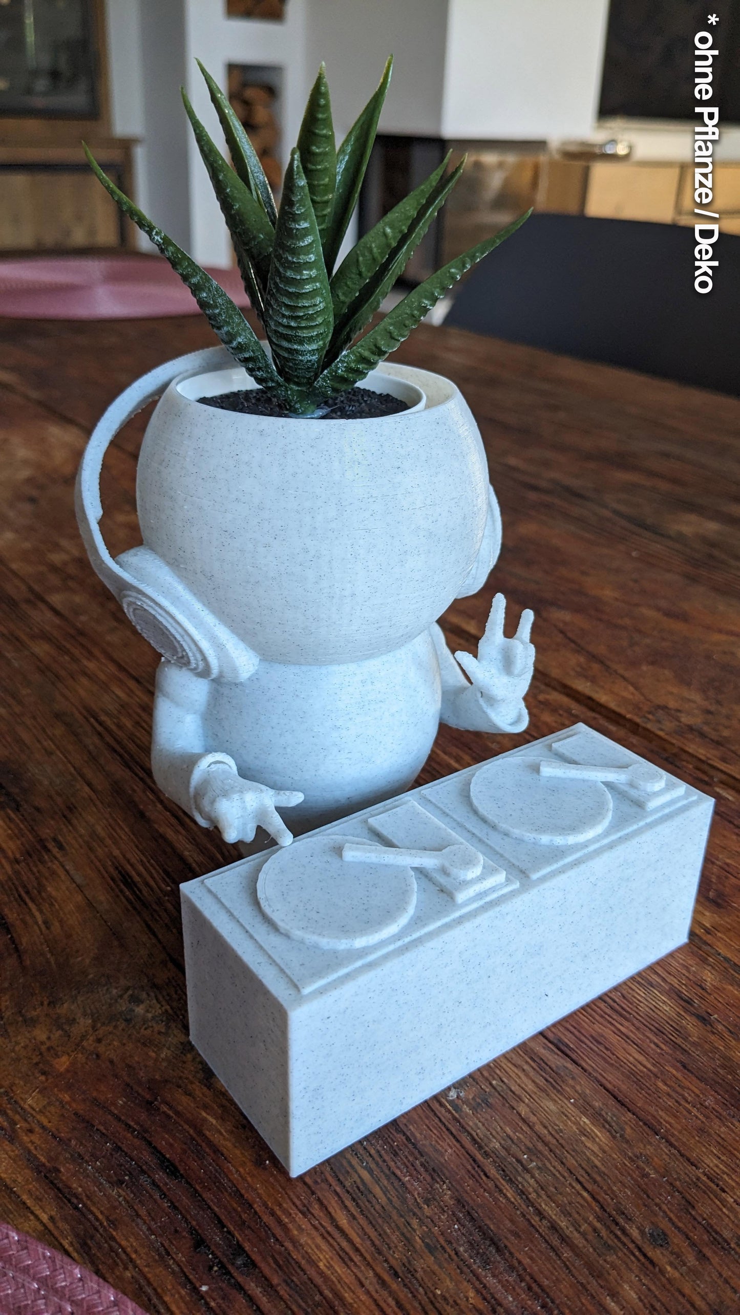 Harry Plant "DJ-Plant" lustiger Blumentopf als Discjockey