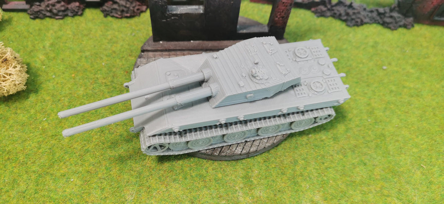 E-100 Ausf. G mit 10.5cm Zwilling Prototyp Panzerkampfwagen