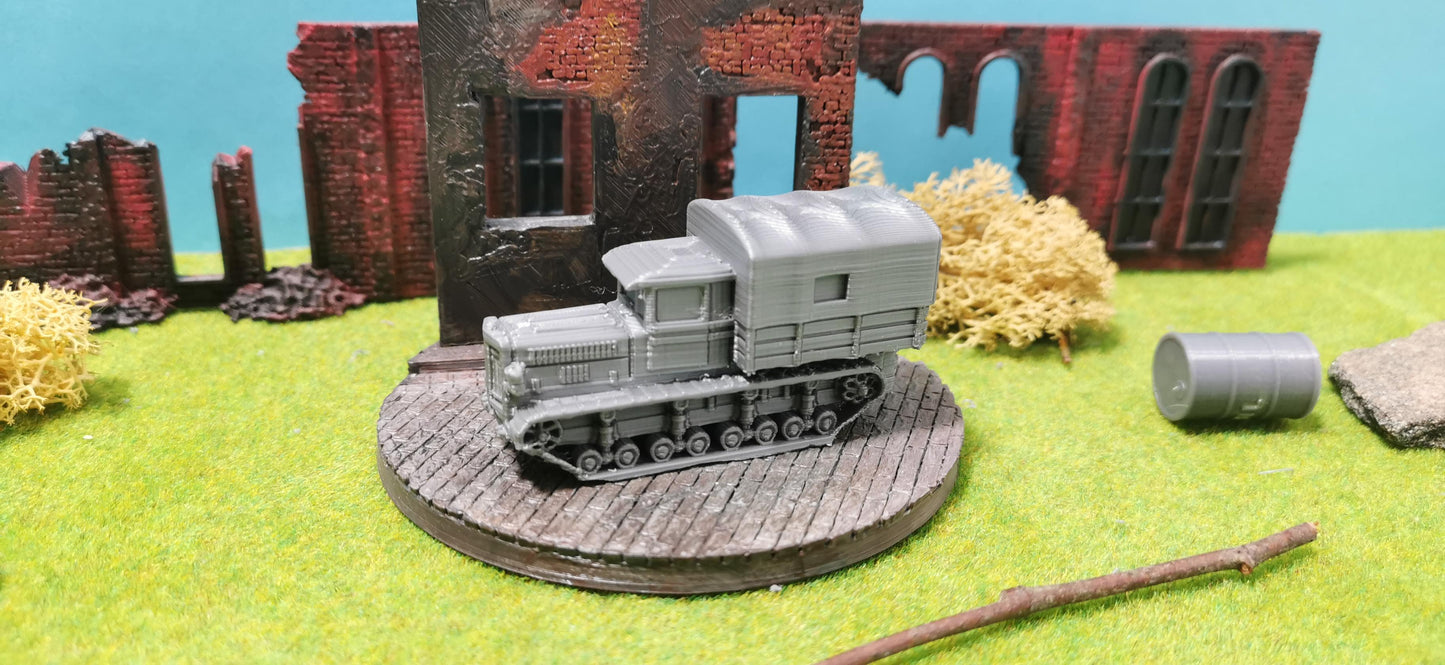 Komintern russischer Artillerieschlepper