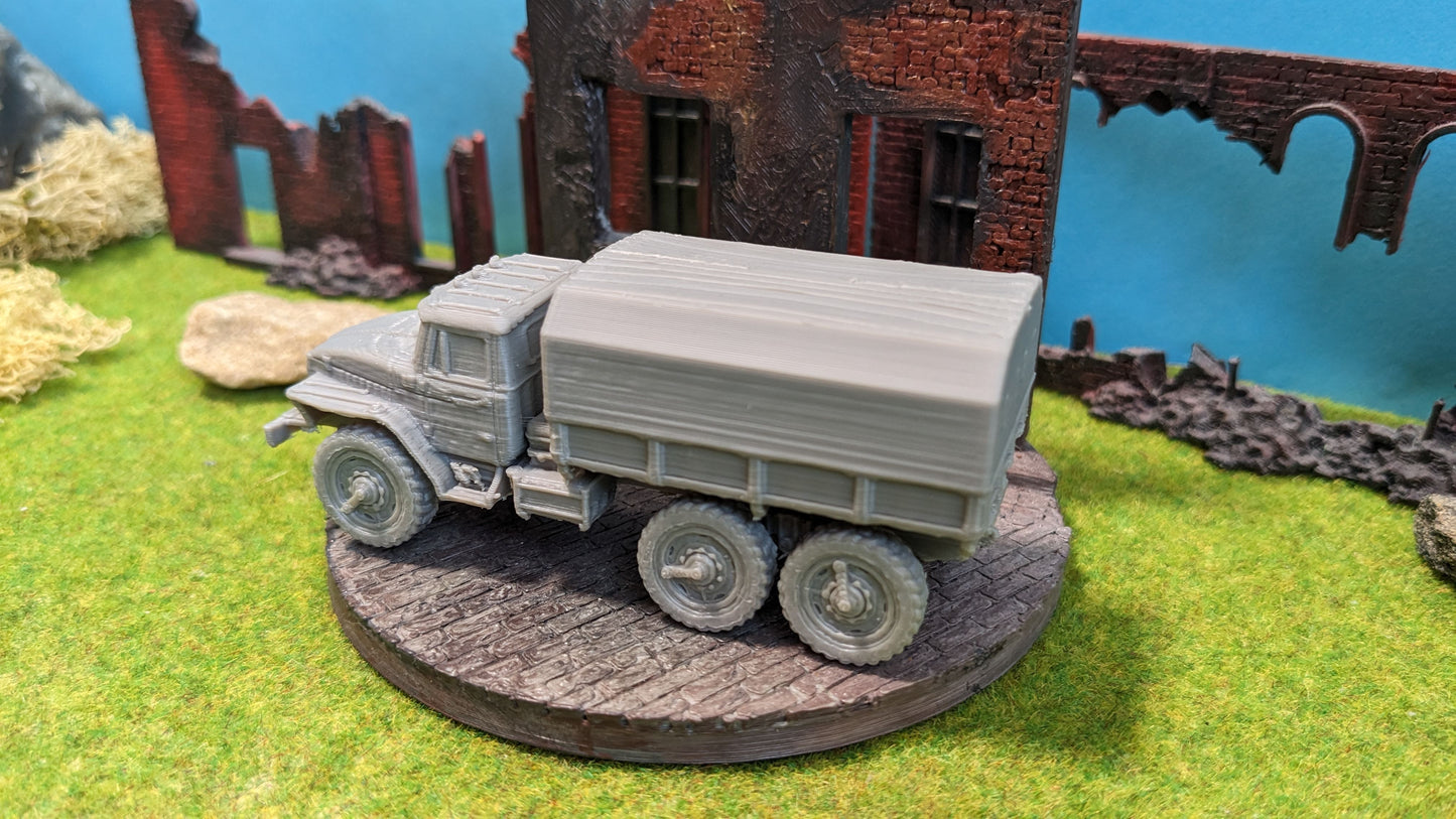 Ural 4320 sowjetischer LKW "Plane"