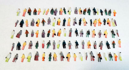 100x Reisende Figuren 1:160 (Spur N) stehend, bemalt
