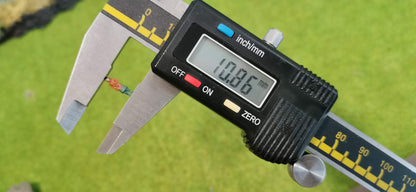 100x Reisende Figuren 1:160 (Spur N) stehend, bemalt