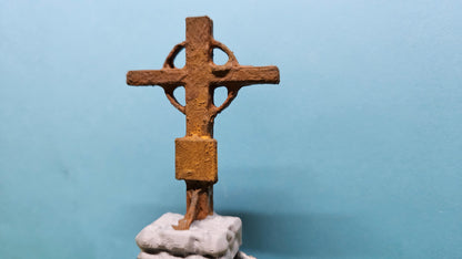 Gipfelkreuz für Diorama, Eisenbahn in Echtrost