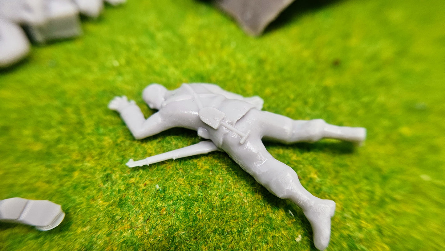 6x Resin Figuren "gefallene US Soldaten" des WW2 - unbemalt