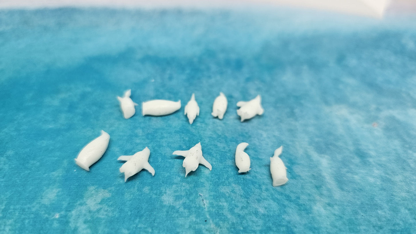 Pinguine aus Resin 1:87 (H0) optional mit Eisberg - bemalt oder unbemalt