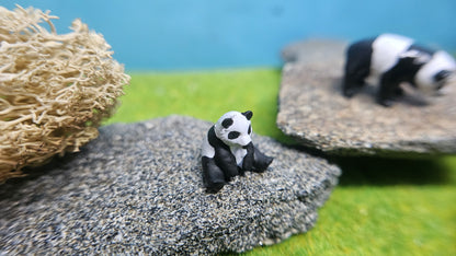 2x Pandas Panda Bären aus Resin 1:87 (H0) - bemalt oder unbemalt