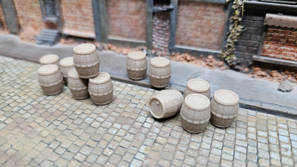 Holzfässer Bierfässer Holz Fässer Brauerei Lager Ladegut Wein Whisky