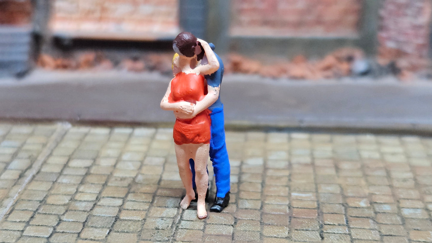 1:87 H0 Liebespaar "Stürmische Liebe" Figuren Resin