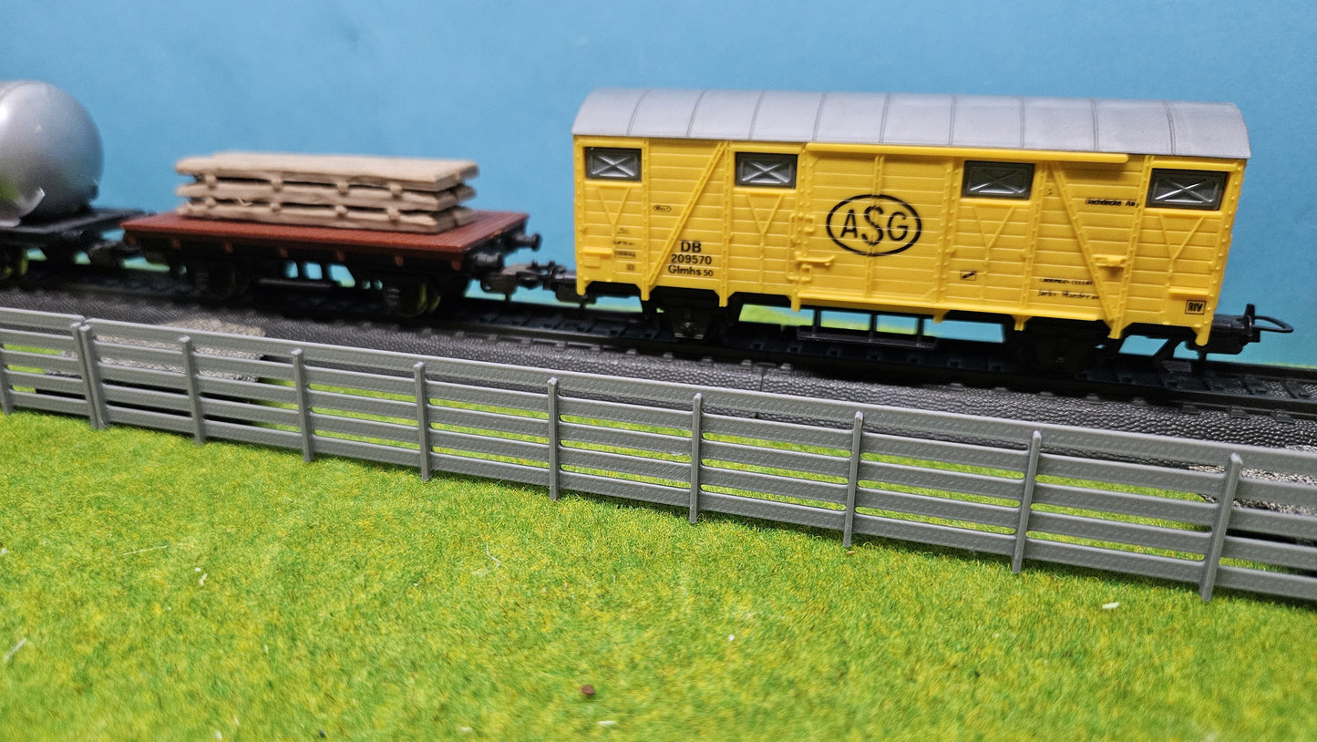 5 Stück H0 Beton Sichtschutzzaun Bahnaberrung Elemente