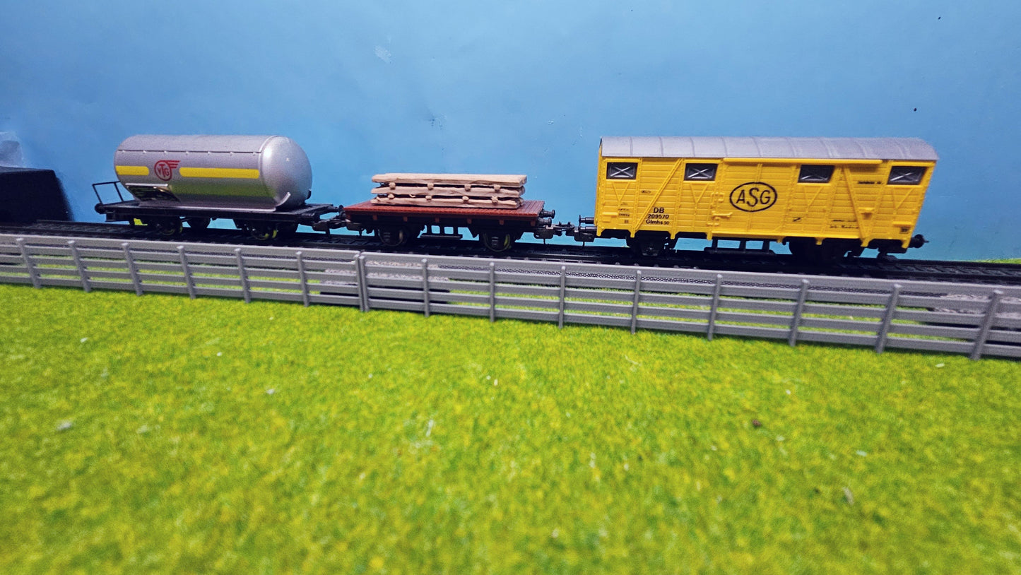 5 Stück H0 Beton Sichtschutzzaun Bahnaberrung Elemente