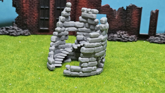 Alte Ruine Burgruine "Alter Turm" verfallene Burg