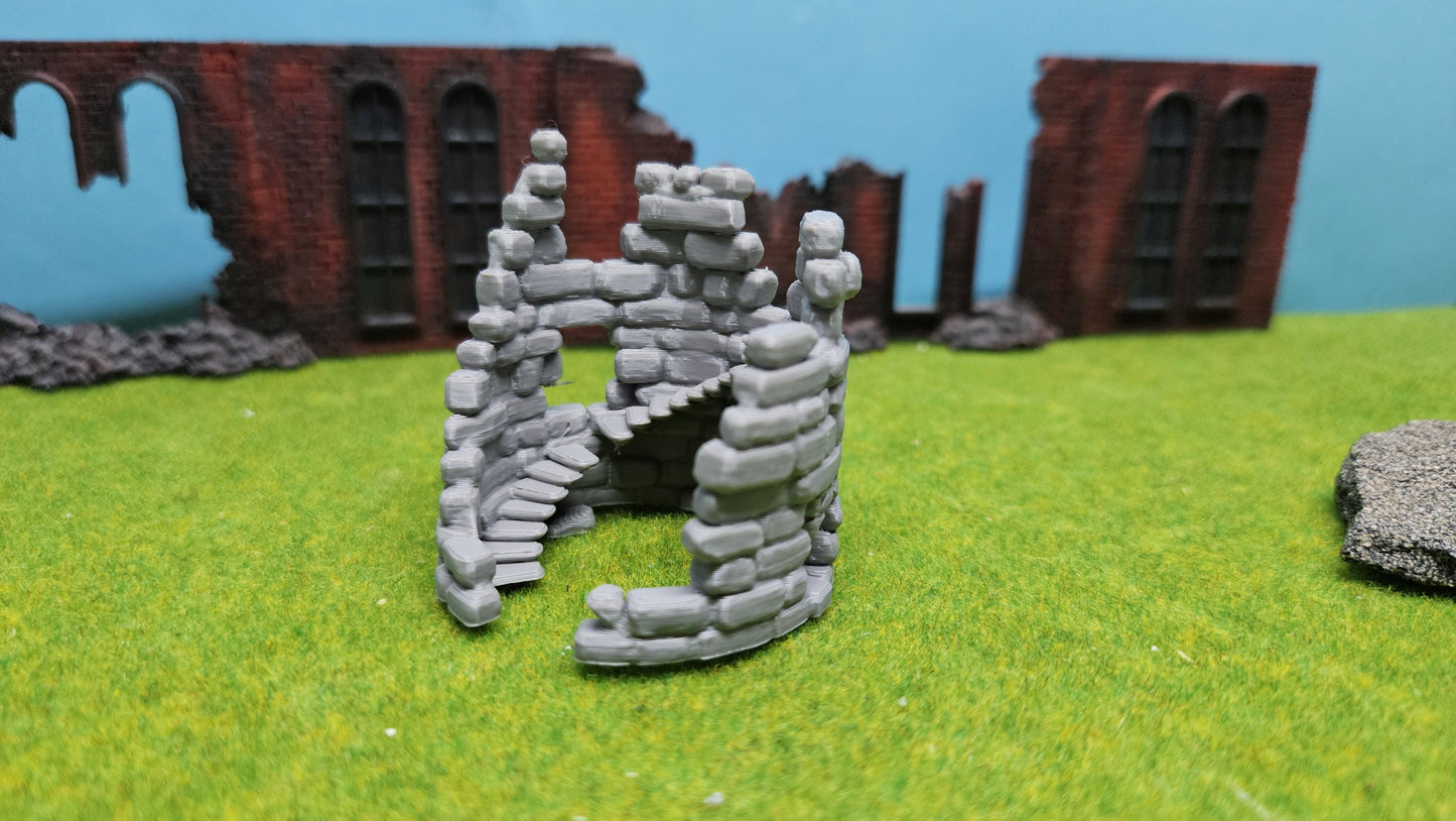 Alte Ruine Burgruine "Alter Turm" verfallene Burg