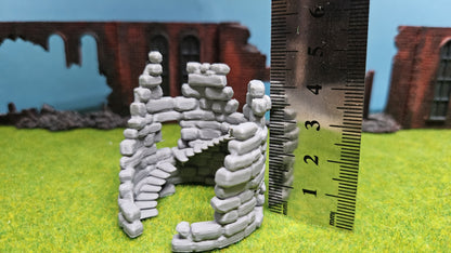 Alte Ruine Burgruine "Alter Turm" verfallene Burg