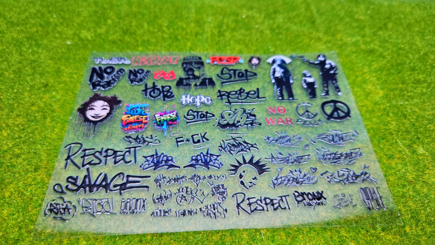 55x Graffiti & Tags Aufkleber deckend für Spur H0, TT, N und Z