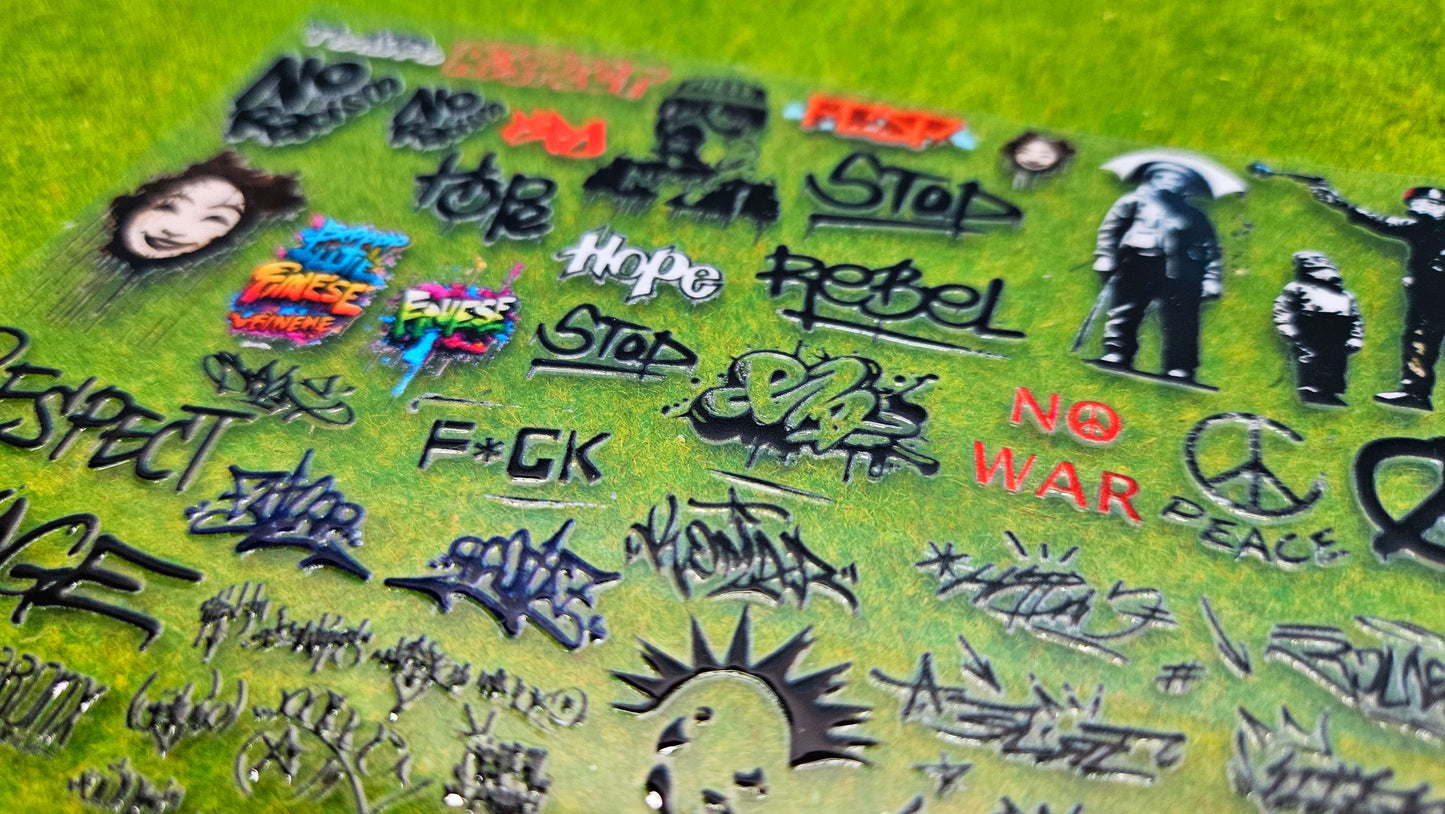 55x Graffiti & Tags Aufkleber deckend für Spur H0, TT, N und Z