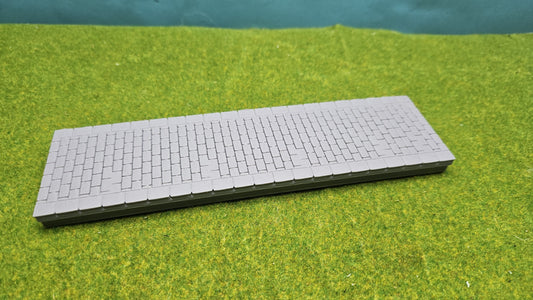 Bahnsteig (H0) 1:87 zweigleisig gepflastert, Element modular erweiterbar