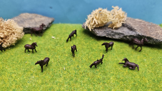 10x Pferde Set (Spur N) - unbemalt oder fertig bemalt