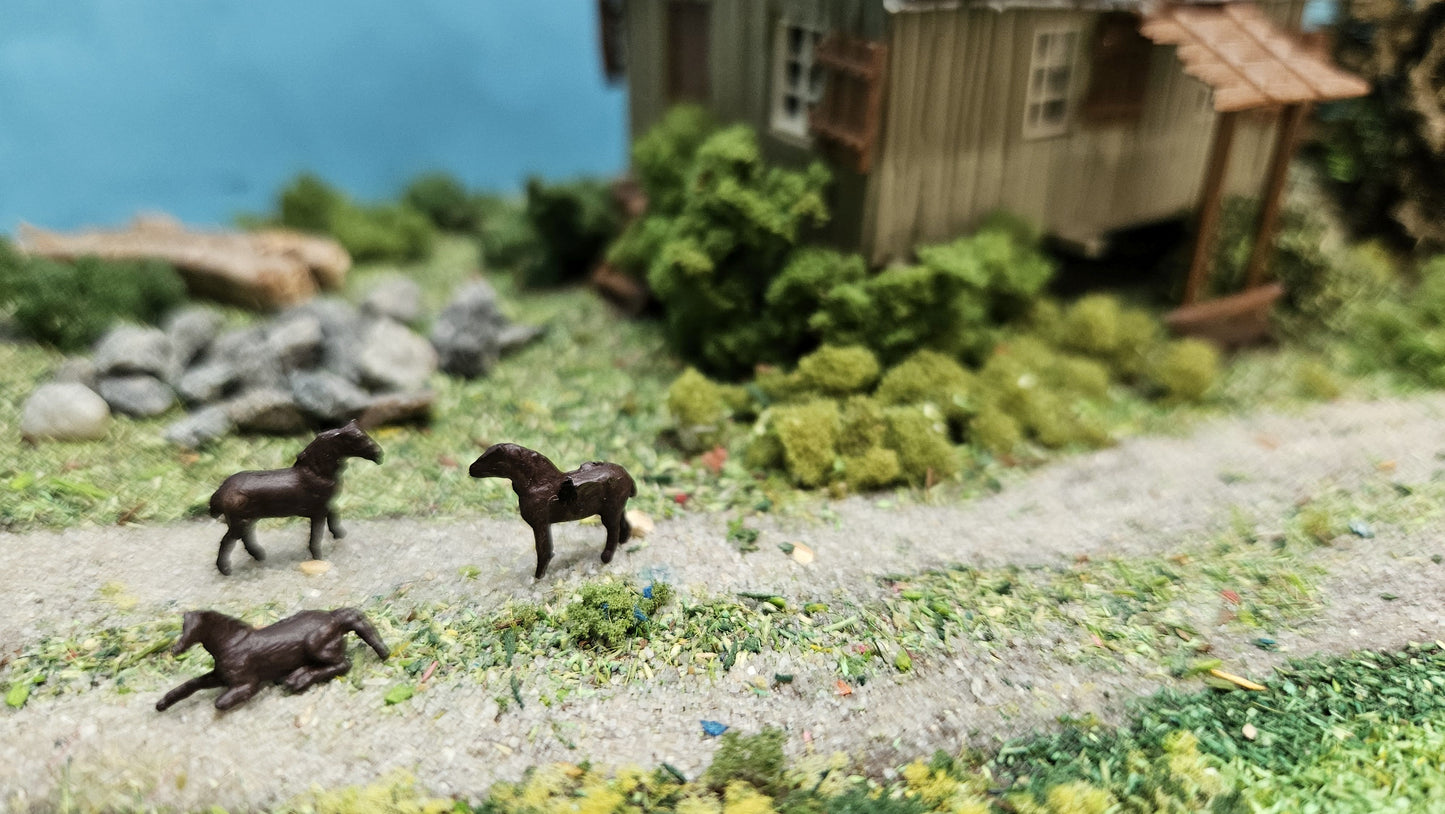 10x Pferde Set (Spur N) - unbemalt oder fertig bemalt