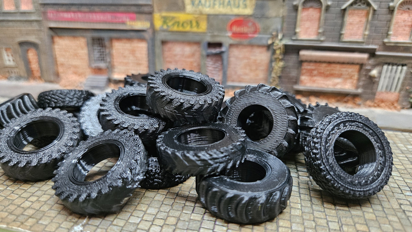 Reifenset "LKW & Traktor" Altreifen Reifenstapel Räder