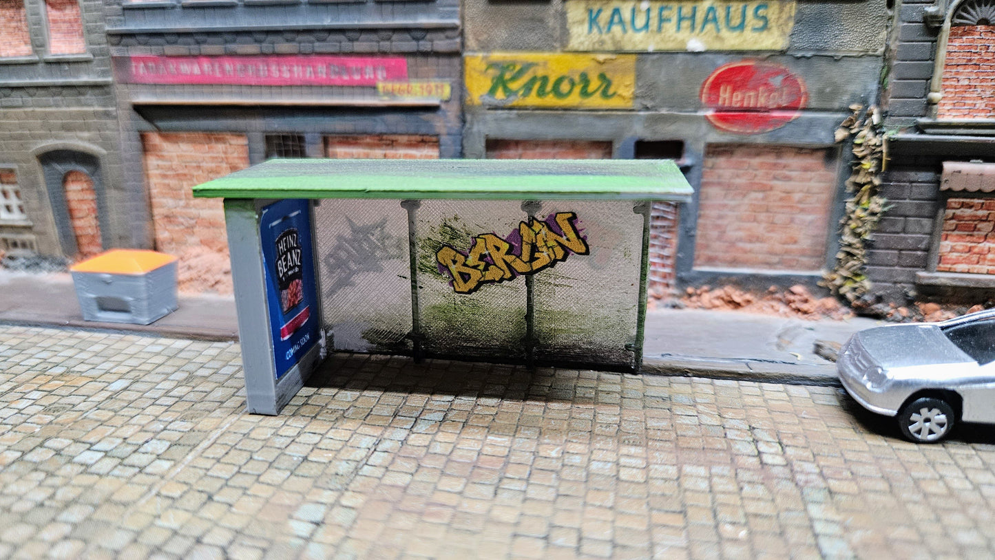 Bushaltestelle als Bausatz oder bemalt (inkl. Graffiti) ggf. LED Beleuchtet