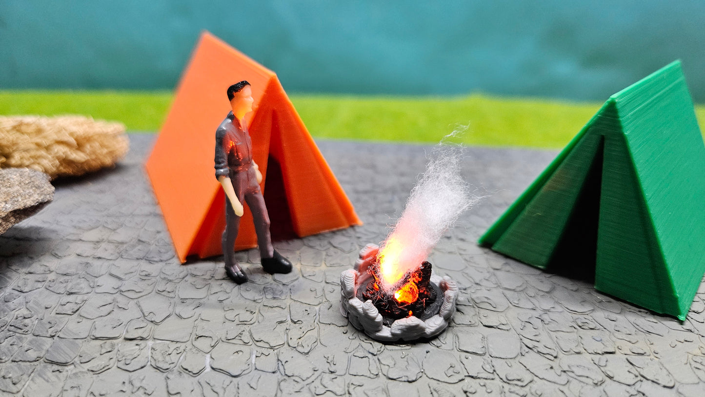 Campingplatz-Set Spur 0 (1:45) – 2 Zelte mit Lagerfeuer & Feuer-LED