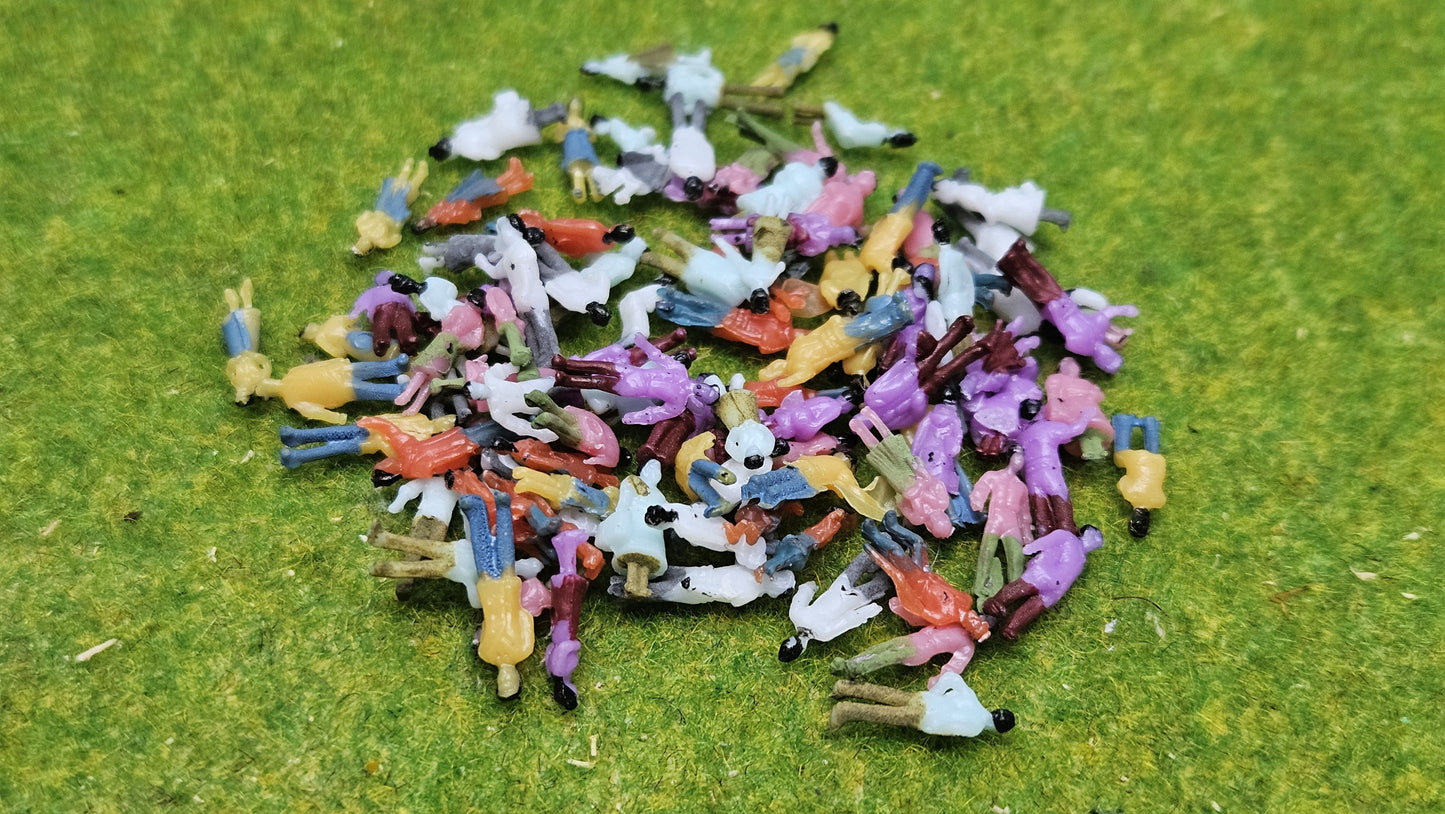 100x Reisende Figuren 1:160 (Spur N) stehend, bemalt
