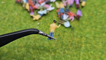 100x Reisende Figuren 1:160 (Spur N) stehend, bemalt