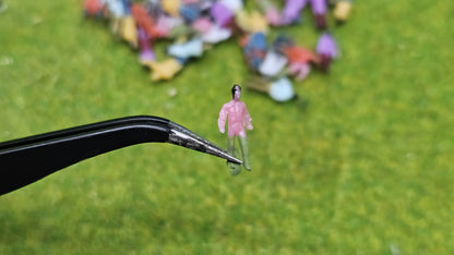 100x Reisende Figuren 1:160 (Spur N) stehend, bemalt