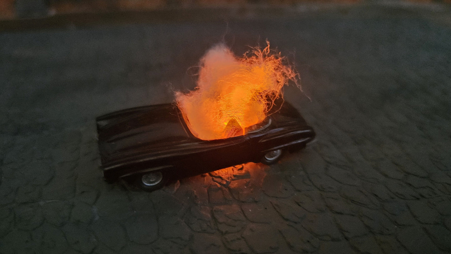 Diverse brennende H0 Autos "Krawalle" + Feuer LED (1:87)