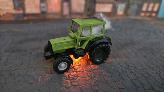 Diverse brennende H0 Autos "Krawalle" + Feuer LED (1:87)