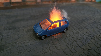 Diverse brennende H0 Autos "Krawalle" + Feuer LED (1:87)