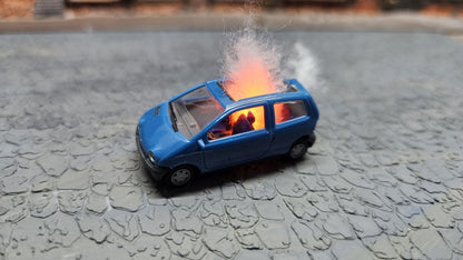 Diverse brennende H0 Autos "Krawalle" + Feuer LED (1:87)