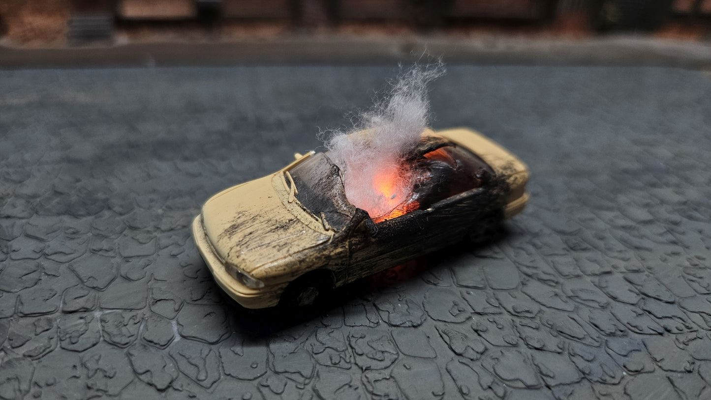 Diverse brennende H0 Autos "Krawalle" + Feuer LED (1:87)