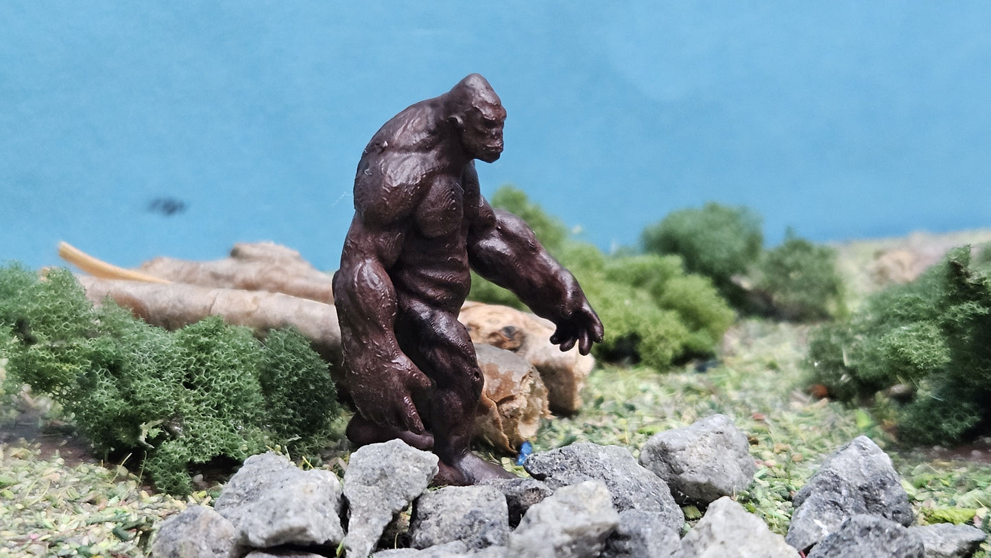 Bigfoot / Sasquatch Waldmensch aus Resin - optional bemalt