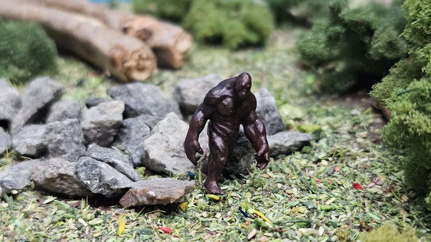 Bigfoot / Sasquatch Waldmensch aus Resin - optional bemalt