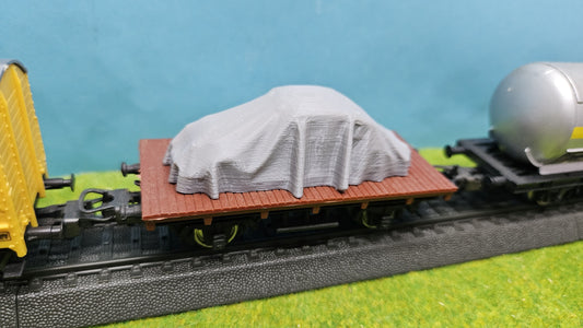 PKW "Imperial" als Ladegeut "unter Plane" für Bahn & LKW