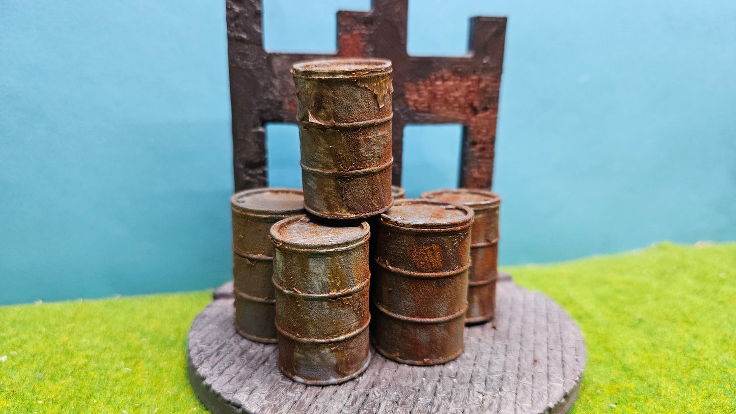 Fässer als Ladegut, für Schrottplatz - ggf. rostig