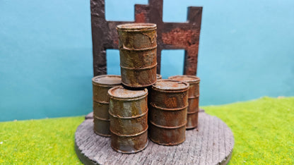 Fässer als Ladegut, für Schrottplatz - ggf. rostig