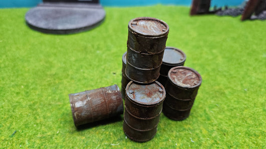 Fässer als Ladegut, für Schrottplatz - ggf. rostig