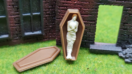 Mumie (Resin) im "Holzsarg" (PLA) - wahlweise bemalt