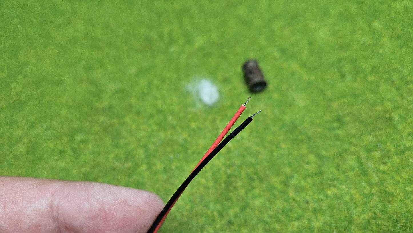 Brennendes Fass / Feuertonne mit Flacker-LED (1:72)