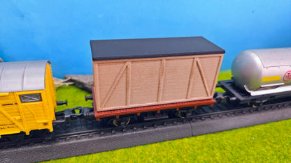 Ladegut „Große Holz-Transportkiste“ für Tiefladewagen