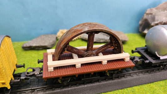 Großes Industrie Schwungrad - Ladegut für Flachwagen, Tiefladewagen