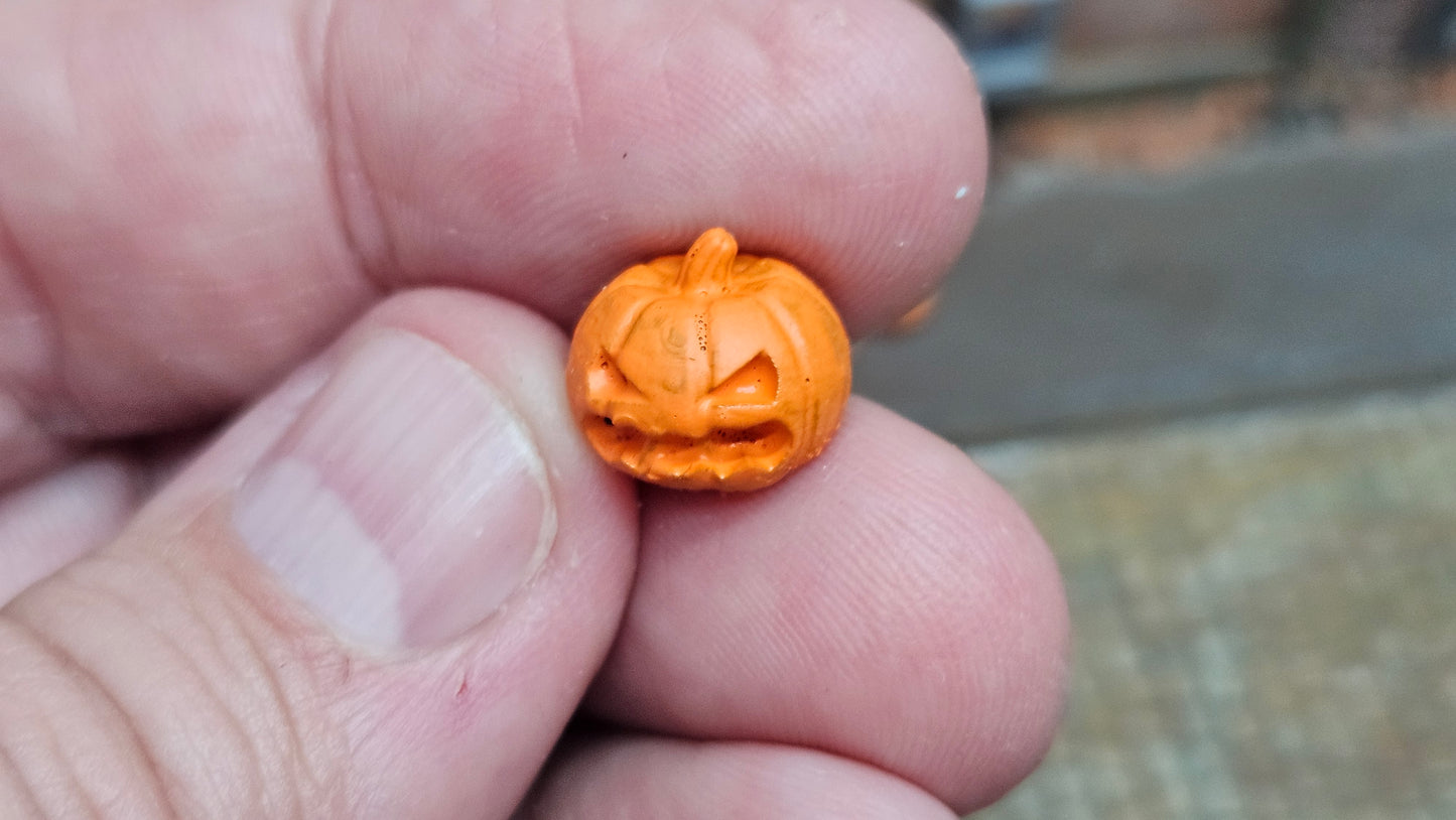 3x Kürbisse – Perfekt für Halloween, Herbst- oder Horror-Szenen aus Resin