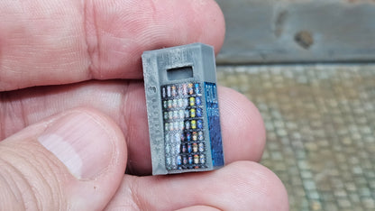 Getränkeautomat Verkaufsautomat inkl. Aufkleber für Spur H0