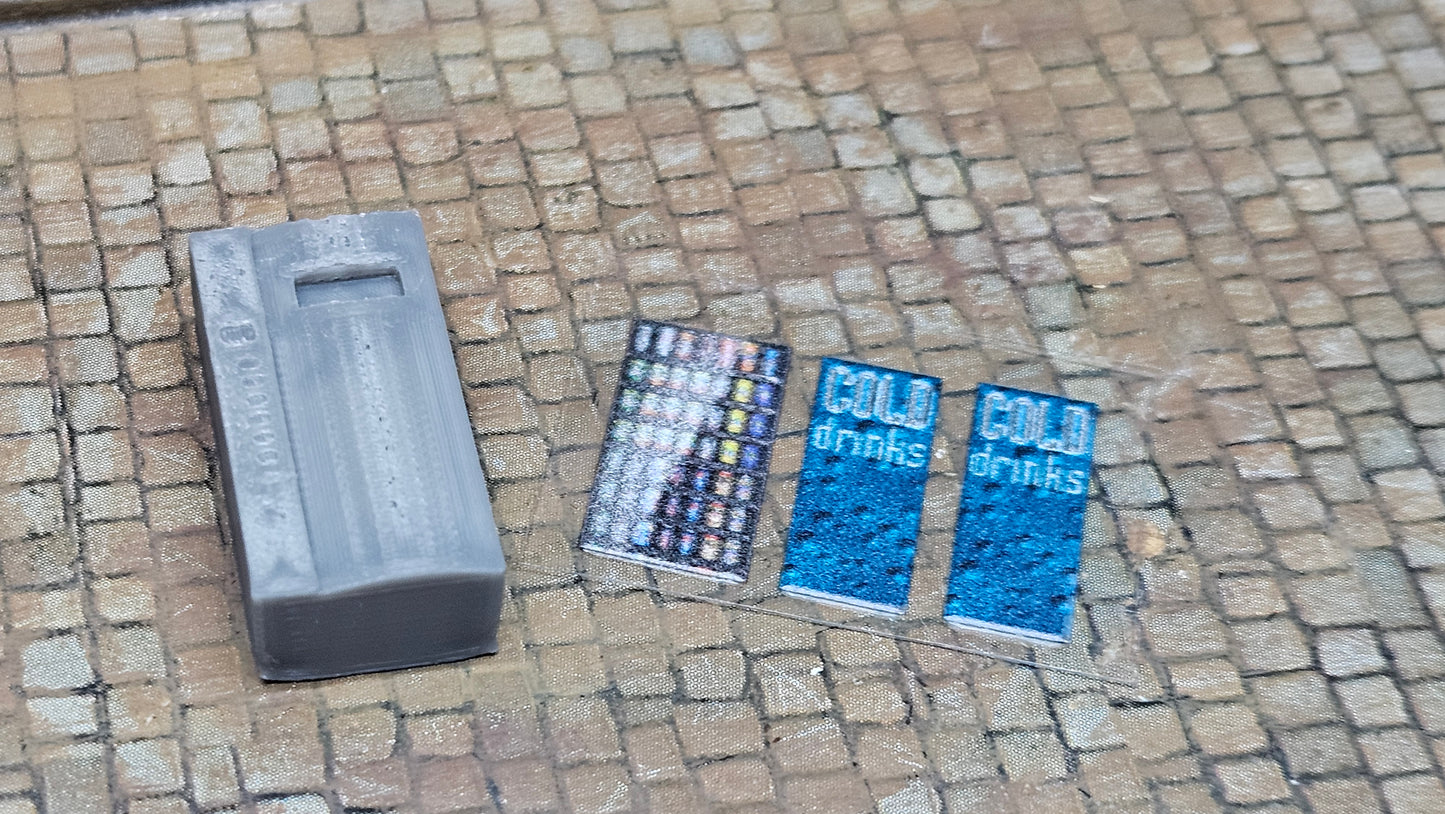 Getränkeautomat Verkaufsautomat inkl. Aufkleber für Spur H0