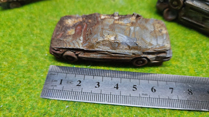 7 Rostige Autos für Schrottplatz usw. Maßstab 1:64