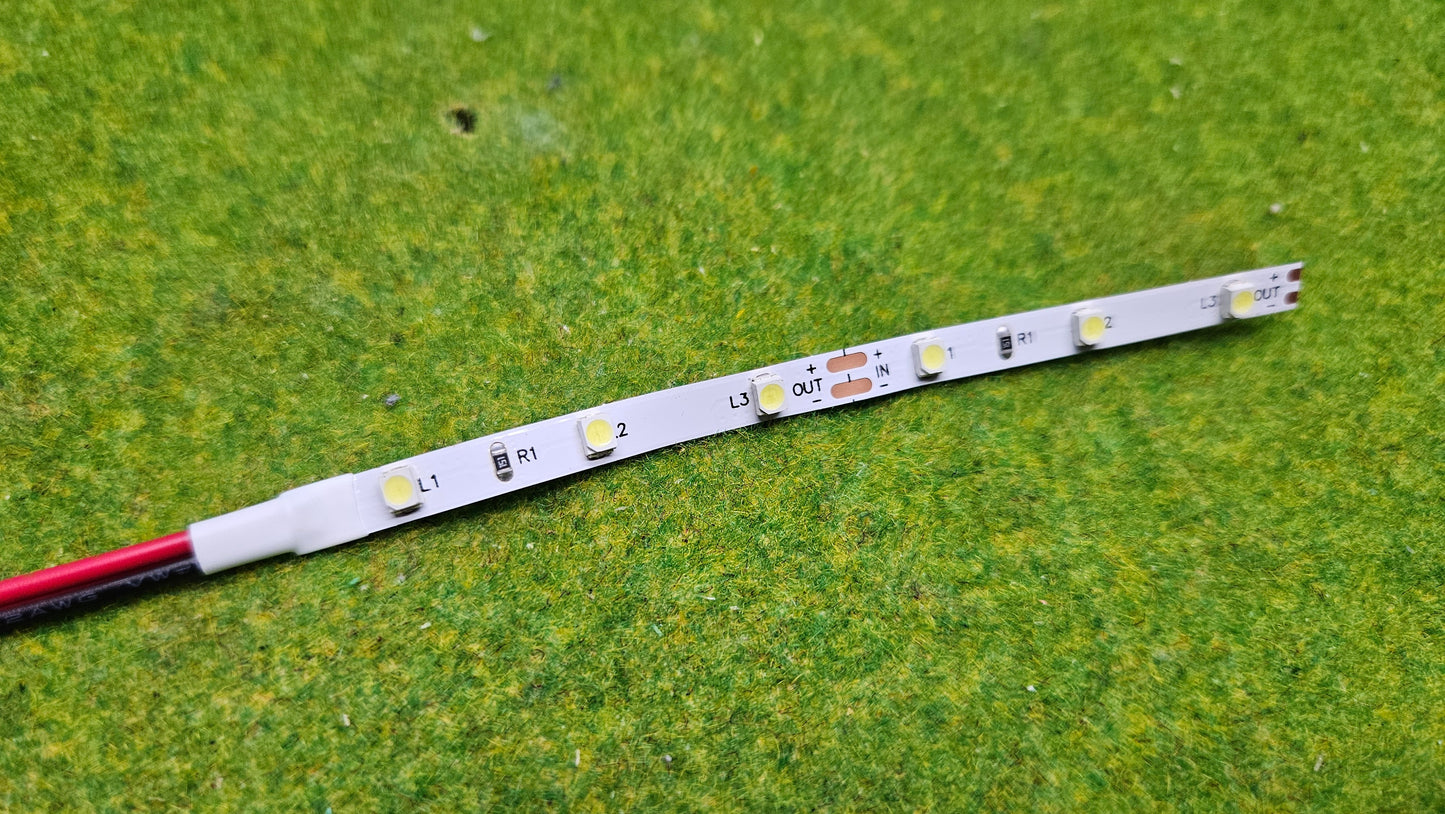 10x LED Hausbeleuchtung Beleuchtung Häuser kalt mit Kabel 9-14V (12V DC)