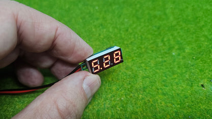 Mini Digital Voltmeter LED rot - 2-adrig (3V-30V)